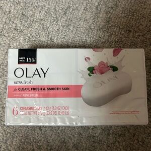 OLAY Ultra Fresh Rose Water Cleansing Bars - Pink and White